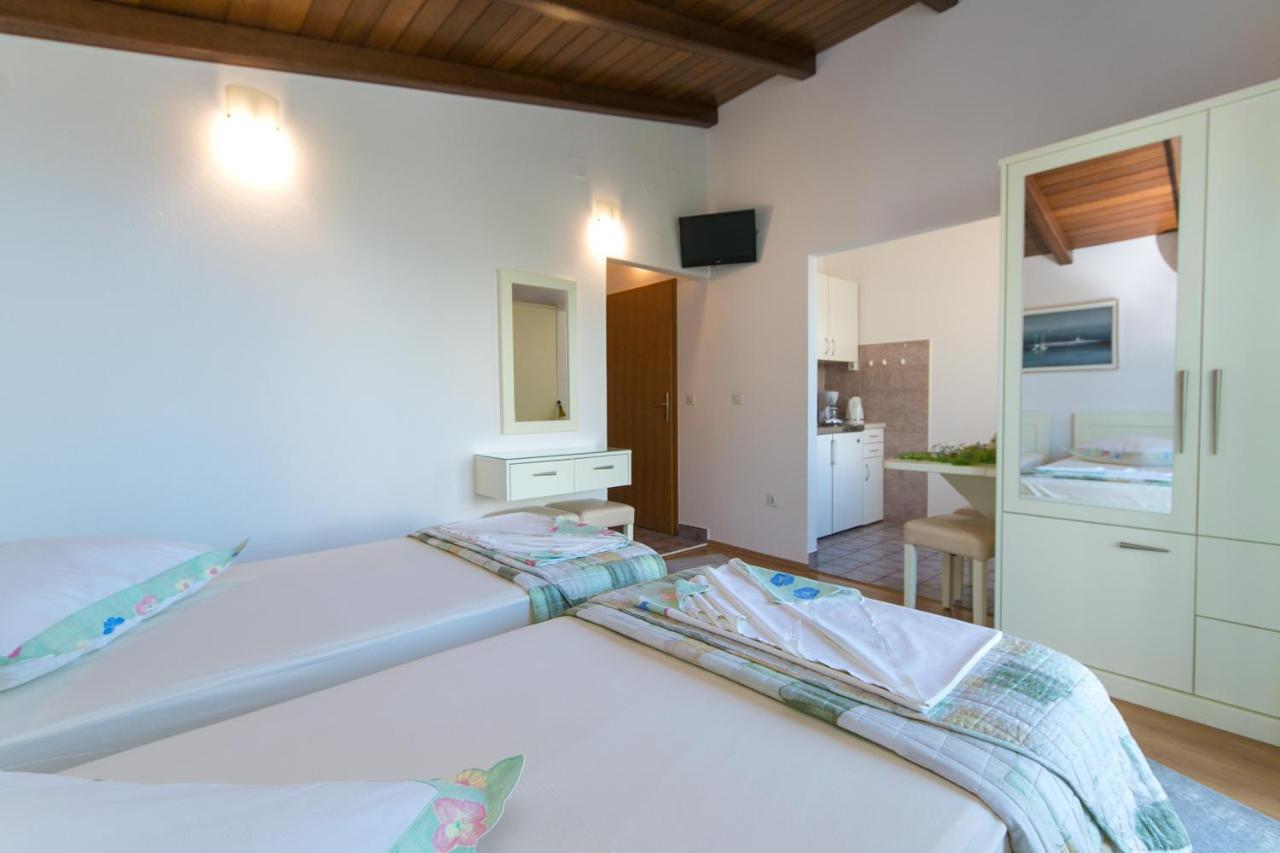 Apartment Brela 2717C Bagian luar foto
