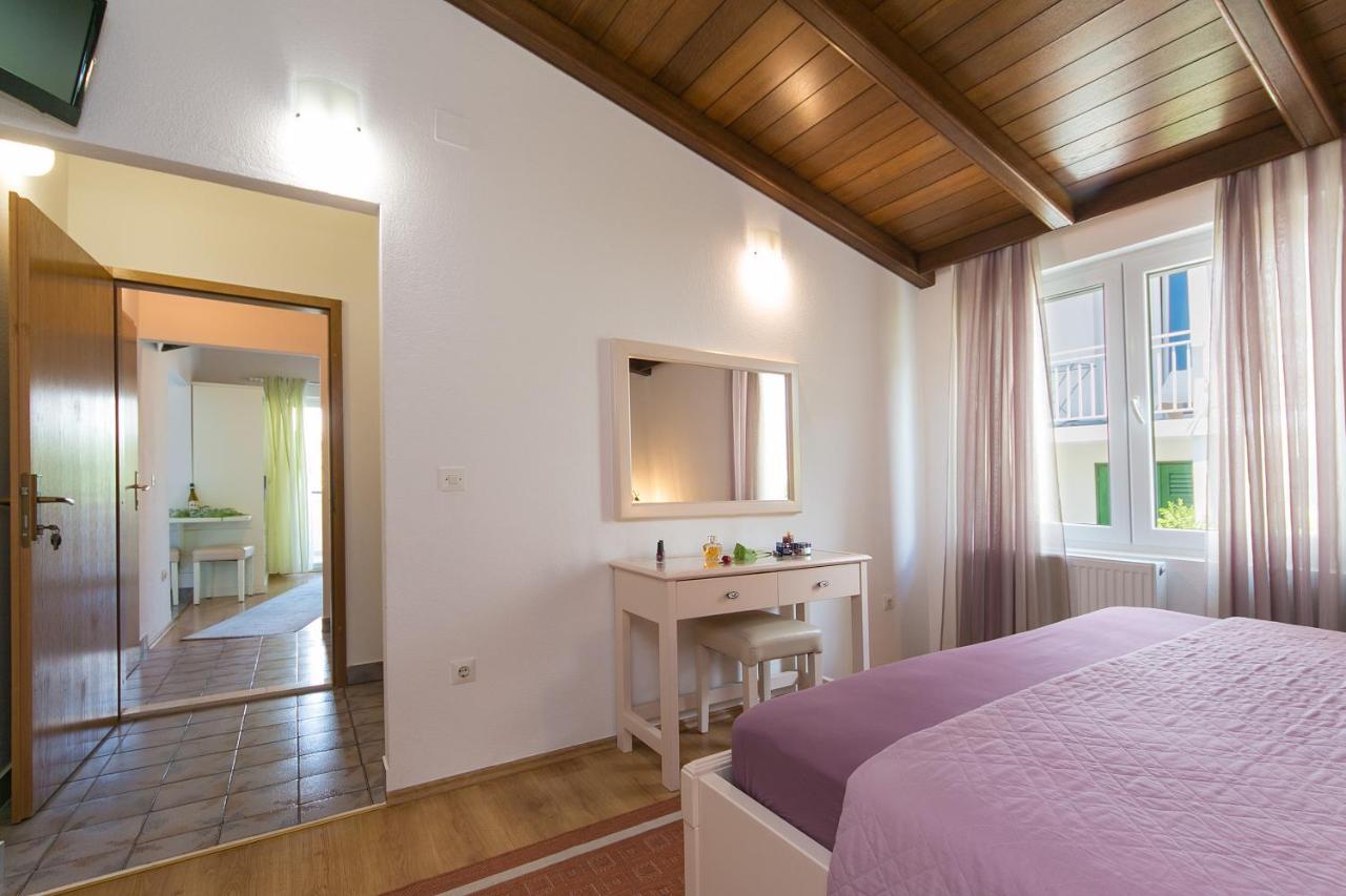 Apartment Brela 2717C Bagian luar foto